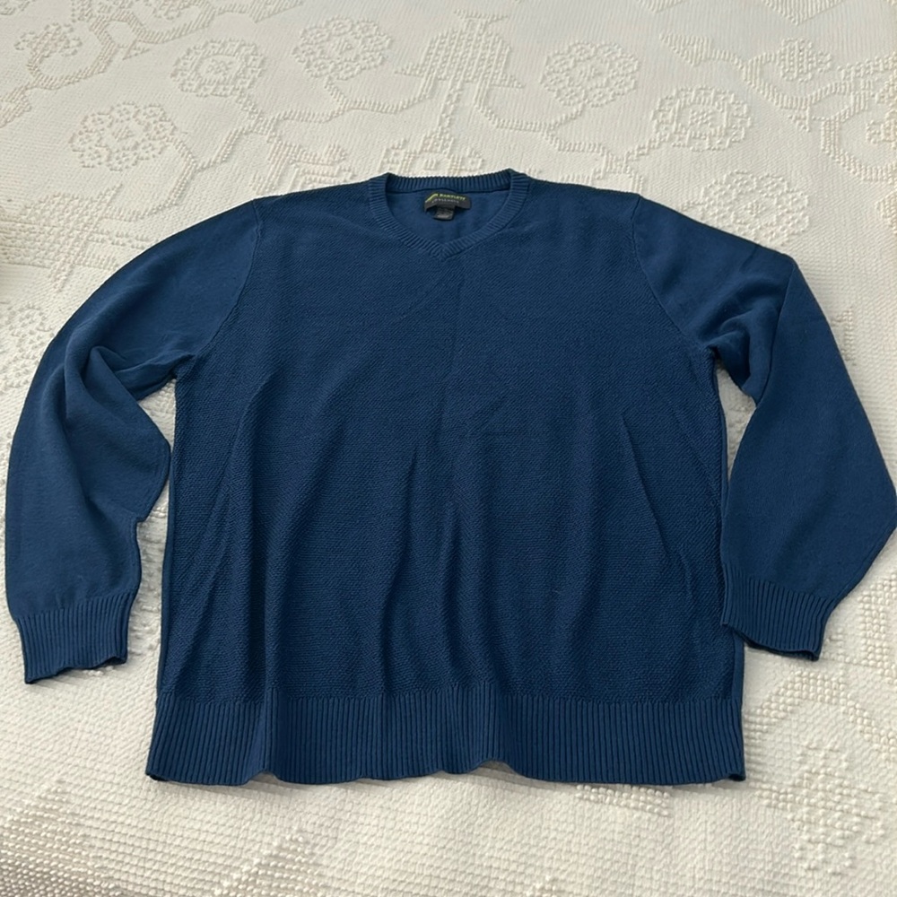 John Bartlet Blue V-Neck Sweater Size M